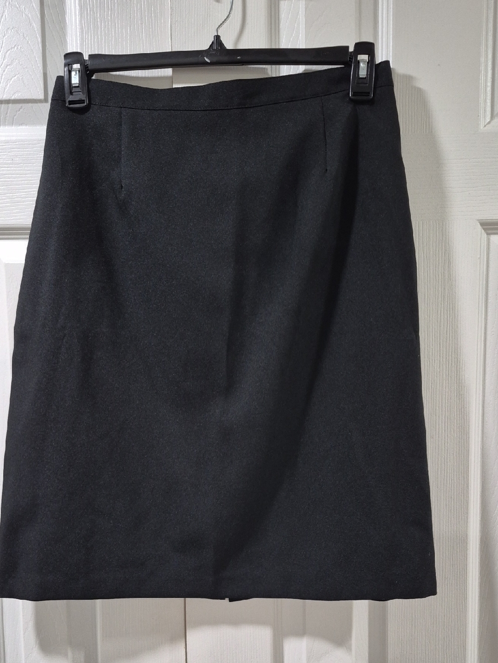 Classic Black Pencil Skirt - Sleek Office Staple
